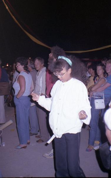 1984-041.jpg - 1984 Joe Newman jra. off-stage