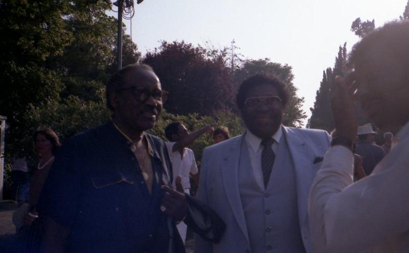 1984-074.jpg - 1984 Sweets Edison - B. B. King off-stage