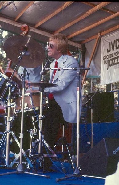 1984-103.jpg - 06.07.1984 Dance Stage
Butch Miles