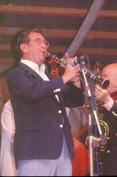 1984-117.jpg - 07.07.1984 Garden Stage
"Hall Of Fame All Stars":
Johnny Mince, Bob Haggart, Bud Freeman