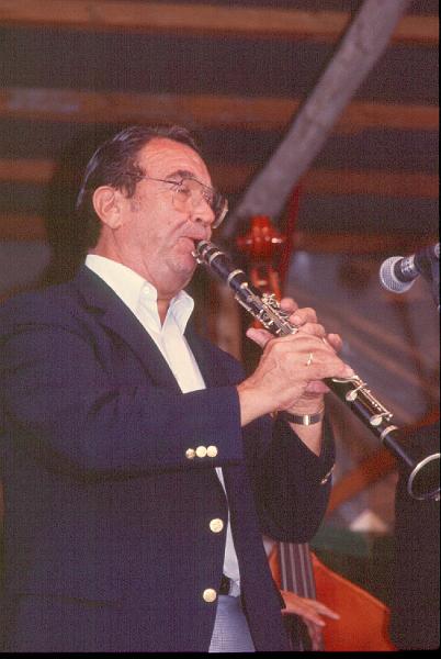 1984-118.jpg - 07.07.1984 Garden Stage
"Hall Of Fame All Stars":
Johnny Mince, Bob Haggart