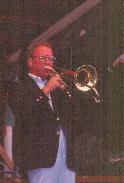 1984-125.jpg - 07.07.1984 Garden Stage
"Hall Of Fame All Stars":
George Masso