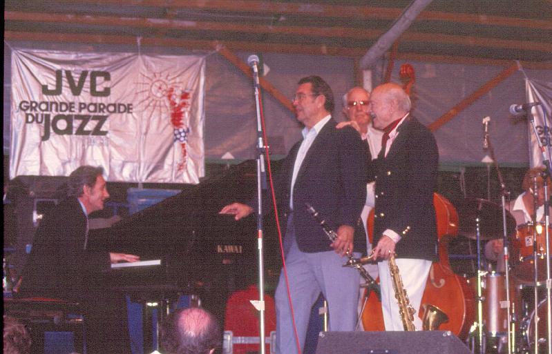 1984-126.jpg - 07.07.1984 Garden Stage
"Hall Of Fame All Stars":
Joe Bushkin, Johnny Mince, Bob Haggart, Bud Freeman