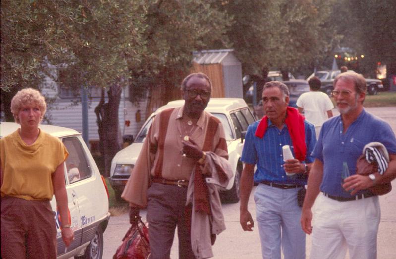 1984-170.jpg - 1984 Lindy Huppertsberg - Sweets Edison - Agi Huppertsberg off-stage