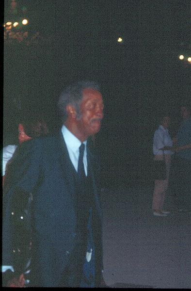 1985-17.jpg - 1985 Freddie Greene off-stage