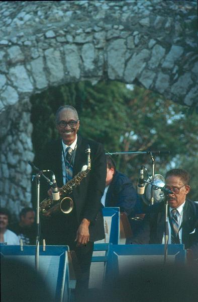 1985-47.jpg - 13.07.1985 Arena Stage
"Panama Francis & His Savoy Sultans":
Howard Johnson, Spanky Davis, Coleman Hoppin