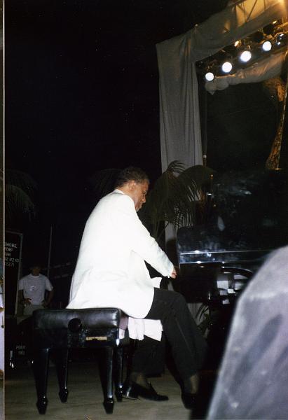 1985-53.jpg - 1985 Juan Les Pins: MJQ John Lewis