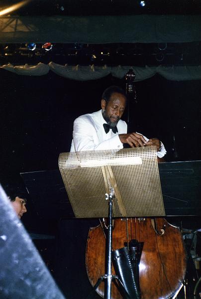 1985-56.jpg - 1985 Juan Les Pins: MJQ Percy Heath