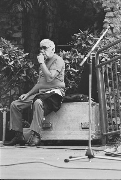 1986-10.jpg - 1986 Buddy Rich off-stage