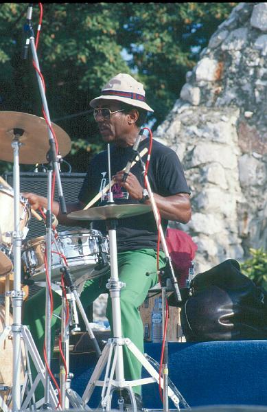 1988-02.jpg - 16.07.1988 Arena Stage
"Tribute to Buddy Tate":
Oliver Jackson