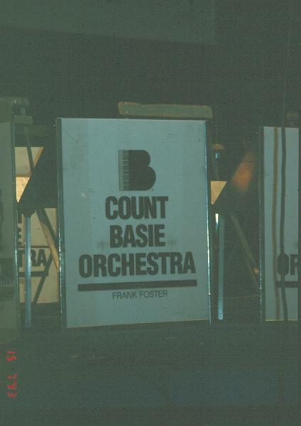 1993-19.jpg - 1993 Count Basie Orchestra: Music stands
